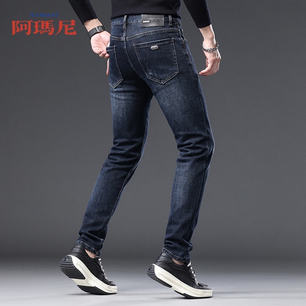 ブランドジーンズ側面デザイン